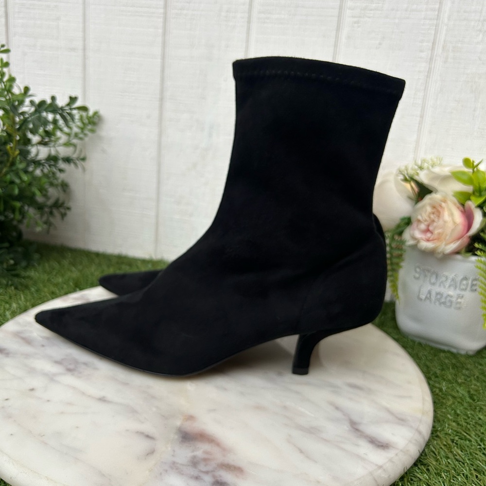 TOTEME 
Suede heeled sock boots black SIZE 38 
990 USD NEW - Picture 9 of 16